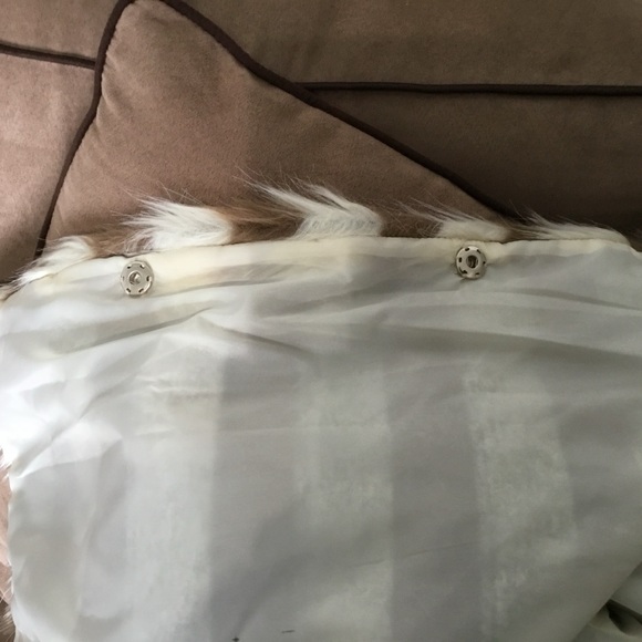 Faux fur coat Tan and cream , Fashionable and soft. - Picture 6 of 6